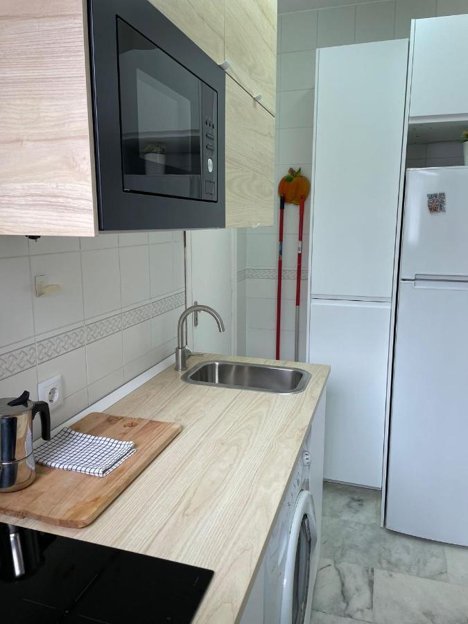 Muy Centrico Apto. En Tipico Patio Sevillano Екстериор снимка